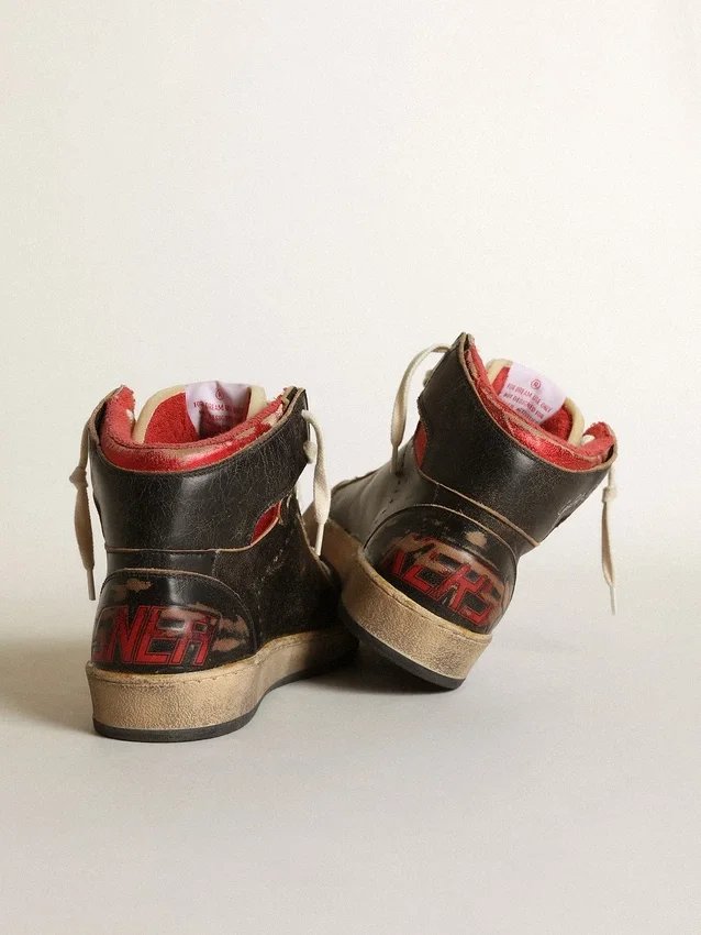 Sky-Star pour femme en cuir noir brillant avec étoile rouge
