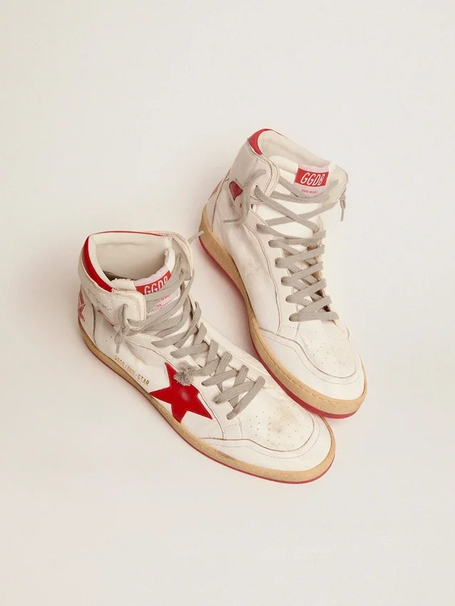 Sky-Star pour femme en nappa blanc avec étoile et languette de talon rouges