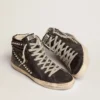 Slide pour femme noires à clous