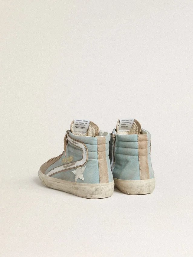 Slide pour homme en toile bleu clair avec empiècement en cuir métallisé argenté