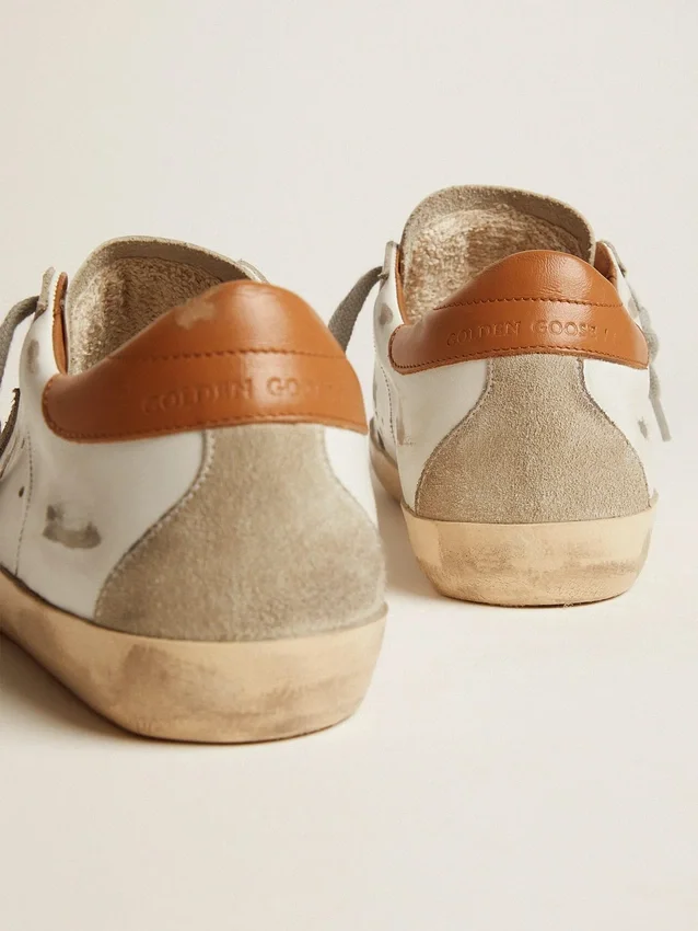 Sneakers Super-Star pour femme avec étoile en daim et languette de talon marron