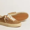 Soul Star pour femme en daim couleur camel avec languette et talon en cuir blanc