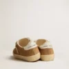 Soul Star pour femme en daim couleur camel avec languette et talon en cuir blanc