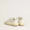 Space-Star Cube pour homme en cuir blanc avec étoile perforée