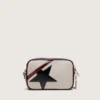 Star Bag en cuir blanc beurre avec étoile noire et détails bordeaux et bleu foncé