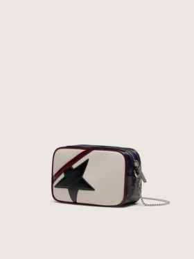 Star Bag en cuir blanc beurre avec étoile noire et détails bordeaux et bleu foncé