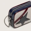 Star Bag en cuir blanc beurre avec étoile noire et détails bordeaux et bleu foncé