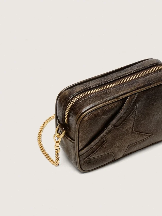 Star Bag en cuir marron foncé vieilli avec étoile ton sur ton