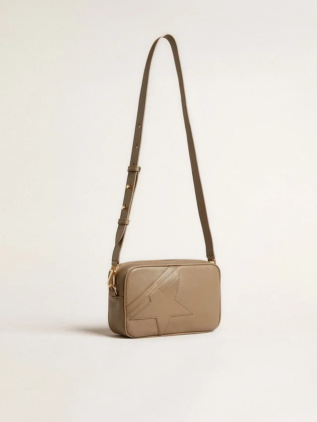 Star Bag en cuir vert sauge avec étoile ton sur ton
