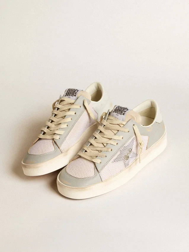 Stardan en cuir nappa gris et mesh blanc avec étoile en cuir gris