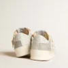 Stardan en cuir nappa gris et mesh blanc avec étoile en cuir gris