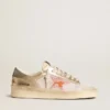 Stardan en mesh blanc avec étoile orange et empiècements en cuir platine
