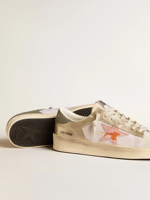 Stardan en mesh blanc avec étoile orange et empiècements en cuir platine