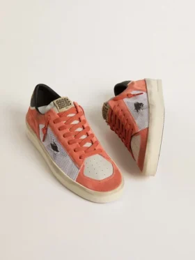 Stardan LTD en daim et mesh couleur corail avec une étoile en cuir noir