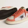 Stardan LTD en daim et mesh couleur corail avec une étoile en cuir noir