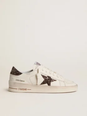 Stardan pour femme en cuir blanc avec étoile pailletée marron et languette au talon