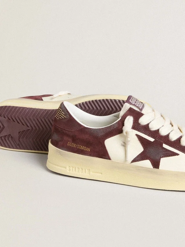 Stardan pour femme en nappa blanc avec étoile et languette au talon en daim bordeaux