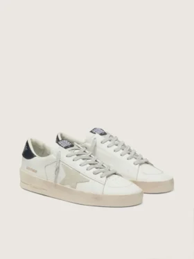 Stardan pour homme avec étoile en daim gris glacé et languette de talon bleu marine
