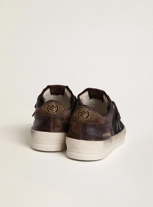 Stardan pour homme en daim marron et maille noire, avec une étoile en cuir blanc et des empiècements en cuir nappa