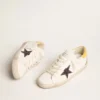 Super-Star bio pour femme avec étoile pailletée rouge et languette de talon en cuir