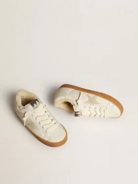 Super-Star en nappa blanc avec étoile en daim et doublure en peau de mouton