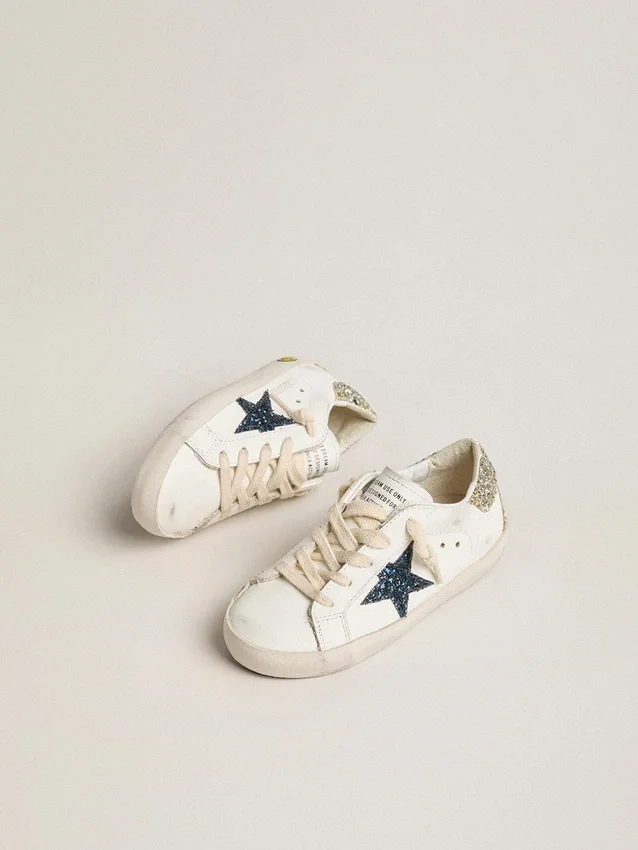 Super-Star Junior en cuir avec étoile pailletée et languette au talon