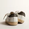 Super-Star Junior en cuir nappa avec une étoile imprimée et une languette de talon noire