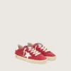Super-Star Junior en daim rouge avec étoile et languette au talon en cuir blanc