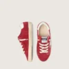 Super-Star Junior en daim rouge avec étoile et languette au talon en cuir blanc