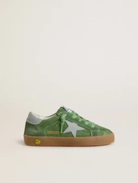 Super-Star Junior en daim vert avec étoile bleu clair et languette au talon