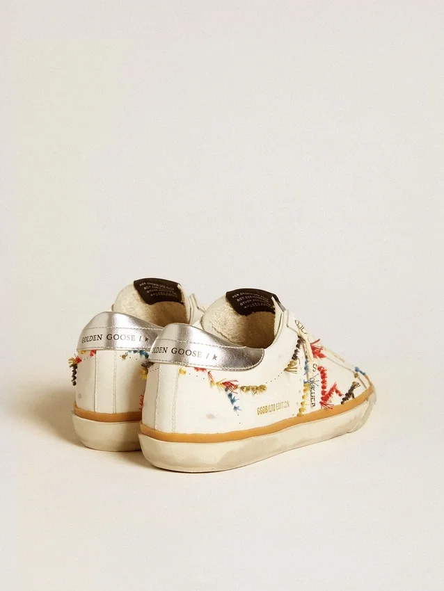 Super-Star LTD pour femme avec étoile perforée et languette de talon en cuir métallisé