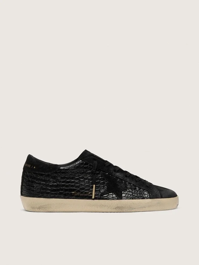 Super-Star LTD pour femme en cuir noir imprimé croco avec étoile et languette de talon en daim noir