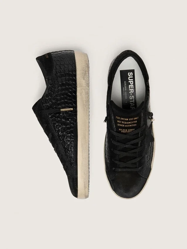 Super-Star LTD pour femme en cuir noir imprimé croco avec étoile et languette de talon en daim noir