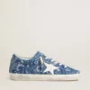 Super-Star LTD pour femme en denim bleu clair avec une étoile en cuir blanc et des fleurs brodées