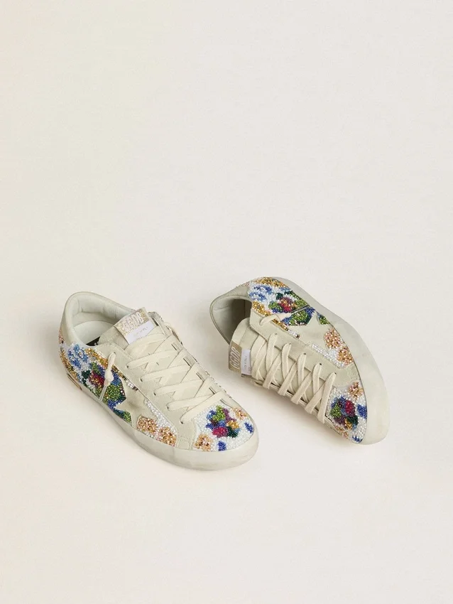 Super-Star pour femme avec perles multicolores et étoile en daim beige