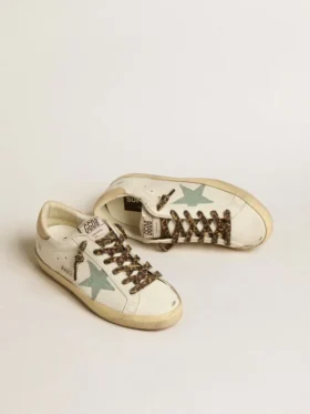 Super-Star pour femme avec étoile pailletée grise et languette de talon en cuir nude