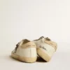 Super-Star pour femme avec étoile pailletée grise et languette de talon en cuir nude