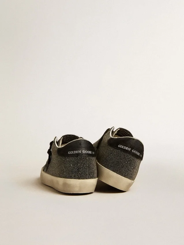 Super-Star pour femme en cristaux Swarovski noirs avec étoile en daim noir