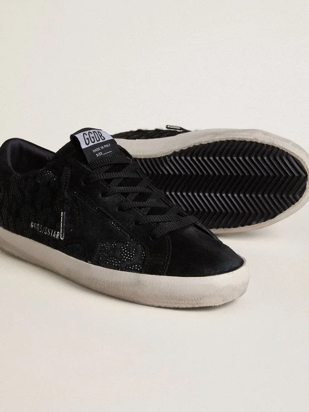 Super-Star pour femme en cuir de poney noir, ornée de cristaux Swarovski noirs et d’une étoile en daim noir