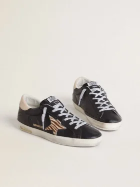 Super-Star pour femme en cuir nappa noir avec étoile en cuir de poney à imprimé zèbre et languette de talon en cuir beige