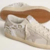 Super-Star pour femme en daim beige avec broderie de perles et étoile en daim laminé