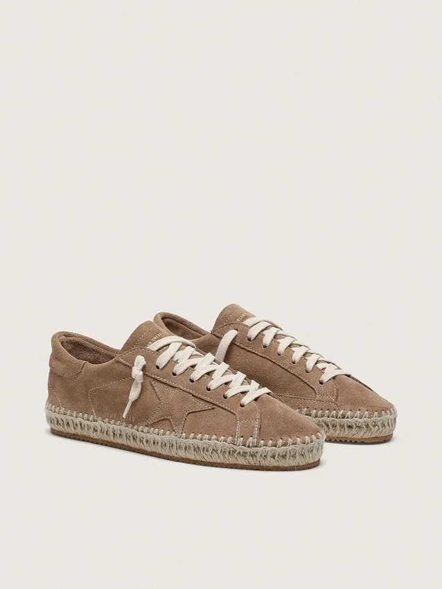 Super-Star pour homme en daim couleur tabac avec étoile en daim beige et semelle en corde