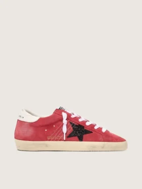 Super-Star pour femme en daim rouge avec étoile pailletée et languette de talon blanche