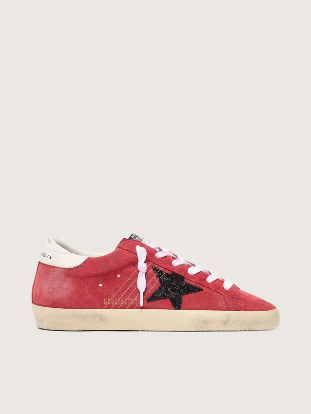 Super-Star pour femme en daim rouge avec étoile pailletée et languette de talon blanche