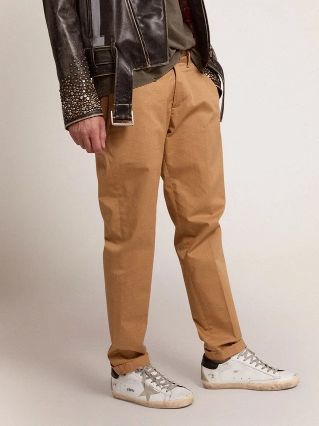Super-Star pour homme avec languette de talon noire et lettrage à clous métalliques