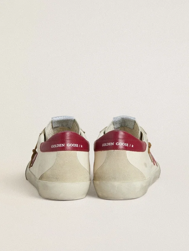 Super-Star pour homme avec étoile en cuir rouge et empiècements en daim beige