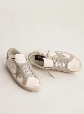 Super-Star pour homme avec étoile et languette de talon en daim gris