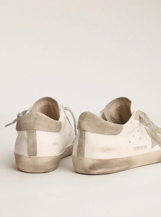 Super-Star pour homme avec étoile et languette de talon en daim gris