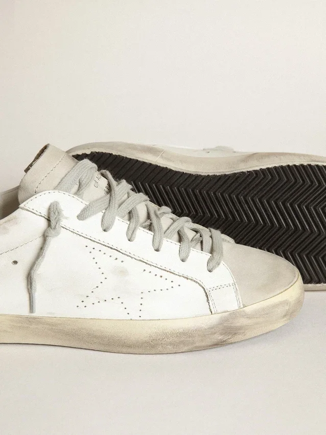 Super-Star pour homme avec étoile perforée et languette de talon gris glacier
