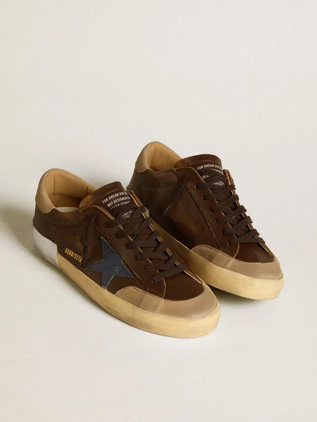 Super-Star pour homme en cuir avec étoile en cuir bleu et languette de talon en nubuck beige